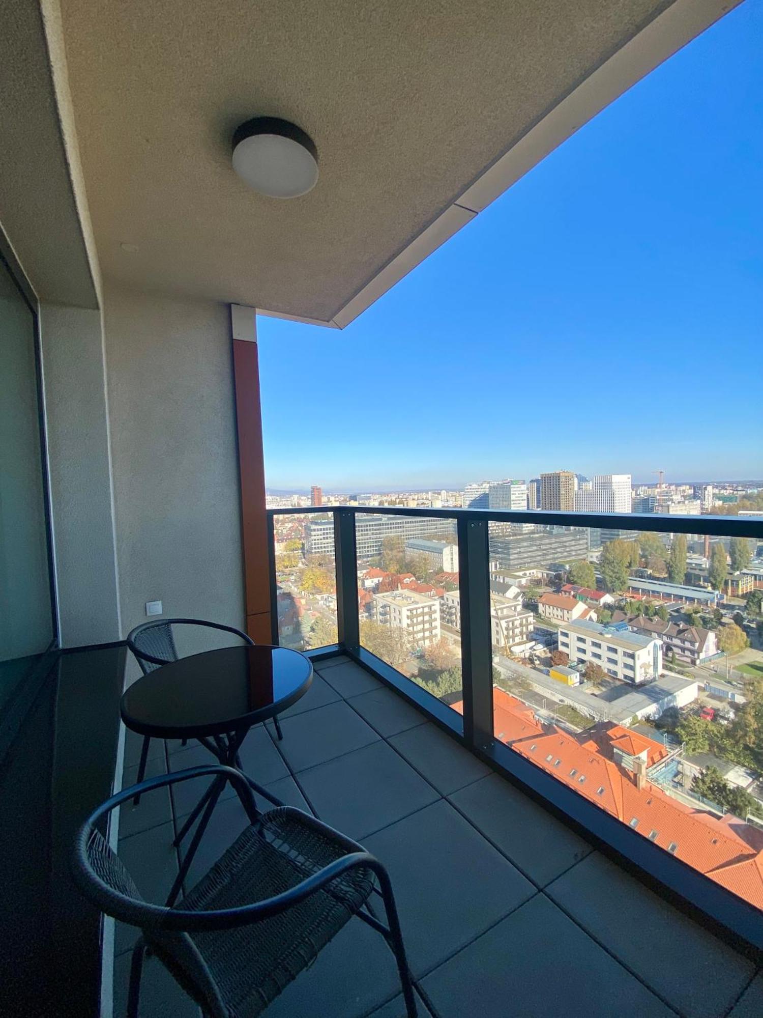 Danubius Apartments براتسيلافا المظهر الخارجي الصورة